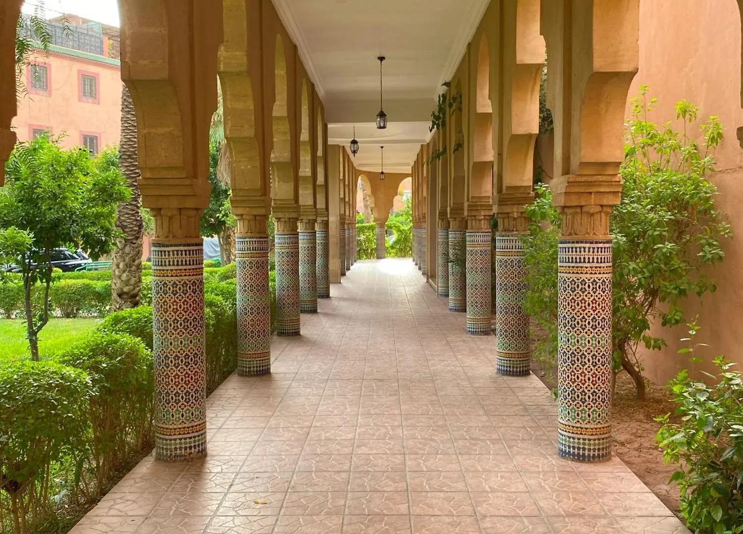 Hébergement de vacances Riad With Outdoor Swimming Pools Marrakesh
